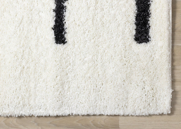 HomeRoots 5' Modern Cream and Black Striped Area Rug - Stain-Resistant, Soft, Durable, Ideal for High-Traffic Homes 5' X 8' 660325