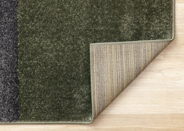 HomeRoots 5' Modern Geometric Area Rug in Green, Black, and Ivory - Stain Resistant and Easy to Clean Design 5' X 8' 660333