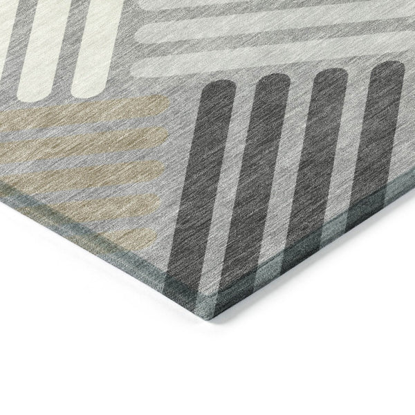 HomeRoots 5' Geometric Washable Area Rug in Gray, Ivory & Tan - Stylish, Durable for Indoor/Outdoor Use 660410