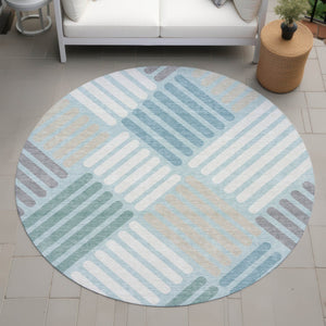 HomeRoots 8' Pale Aqua Geometric Round Rug - Stylish Washable Area Rug for Indoor & Outdoor Spaces 660429