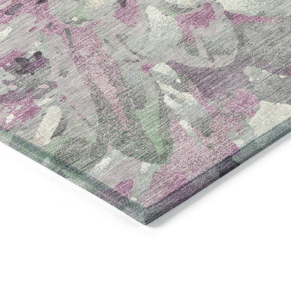 HomeRoots 8' Elegant Blush Ivory Gray Round Floral Rug - Washable, Durable, Perfect for Indoor & Outdoor Spaces! 660441