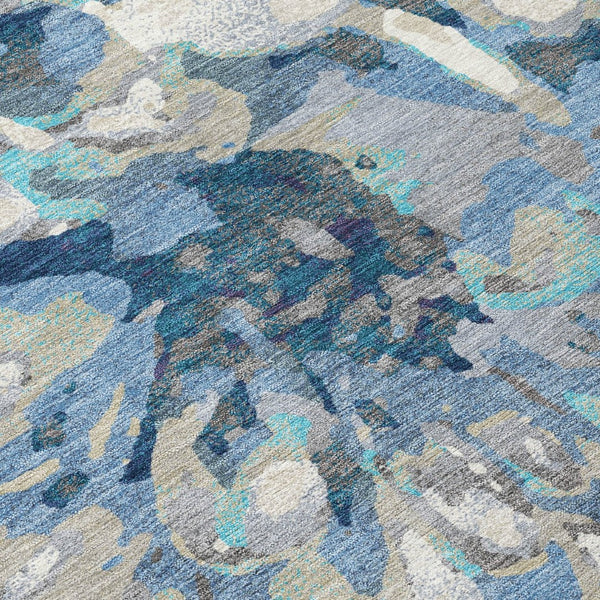 HomeRoots 5' Denim Blue Gray Ivory Floral Rug - Washable, Durable, Indoor/Outdoor Design for High-Traffic Areas 660452