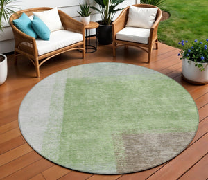 HomeRoots 8' Modern Abstract Artichoke Green and Ivory Round Washable Area Rug for Indoor & Outdoor Spaces 660477
