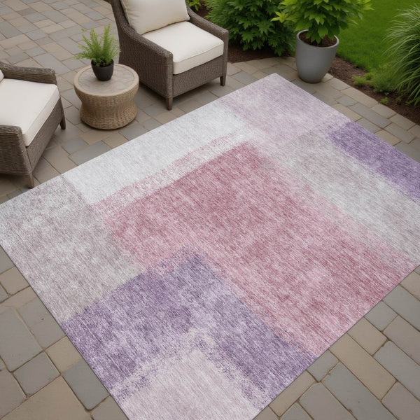 HomeRoots 5' X 8' Versatile Blush, Ivory & Gray Abstract Rug - Washable, Durable for Indoor & Outdoor Use! 660482