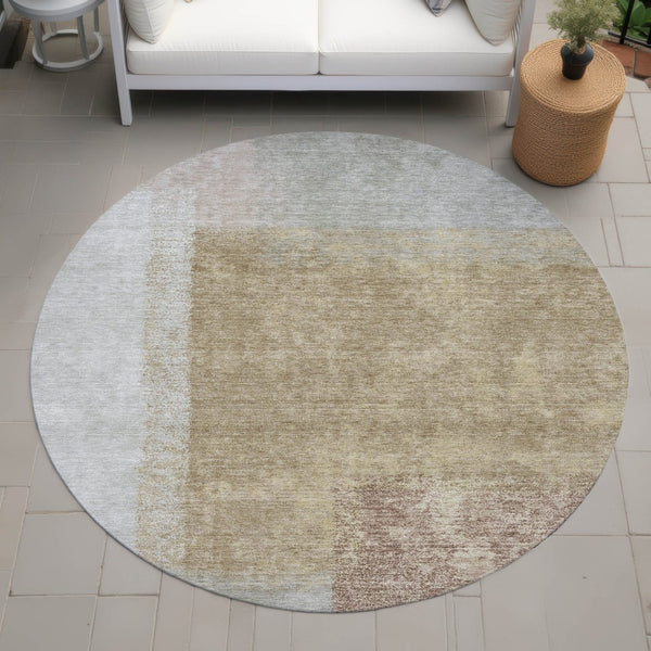 HomeRoots 8' Modern Gold, Ivory & Gray Round Abstract Washable Area Rug for Indoor/Outdoor Elegance & Durability 660495