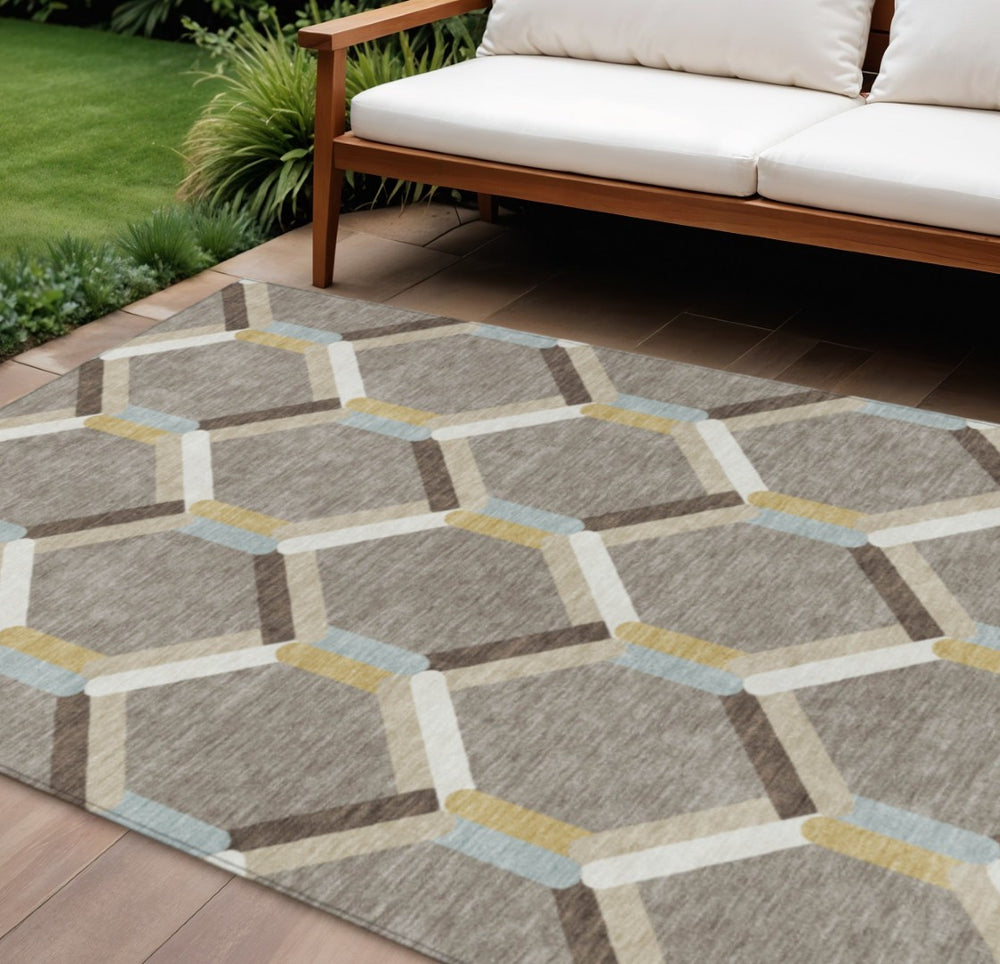 HomeRoots 9' Geometric Washable Area Rug in Brown, Ivory & Beige - Durable for Indoor/Outdoor Use & Easy Care! 660575