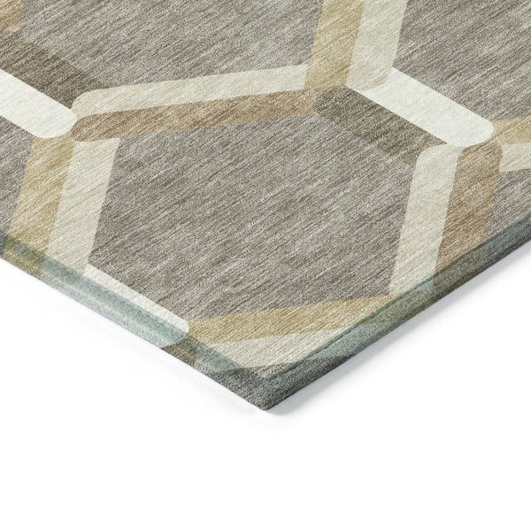 HomeRoots 8' Stylish Taupe Beige & Ivory Round Geometric Area Rug – Washable, Durable for Indoor & Outdoor Use 660591