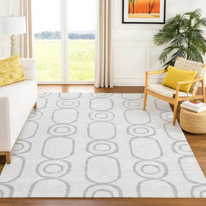 HomeRoots 5' Modern Silver and Gray Geometric Area Rug - Washable, Durable, Indoor/Outdoor Use for Any Space 660632