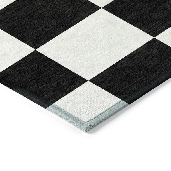 HomeRoots 10' X 14' Stylish Black and White Geometric Area Rug - Durable, Washable, Perfect for Indoor & Outdoor Use 660666