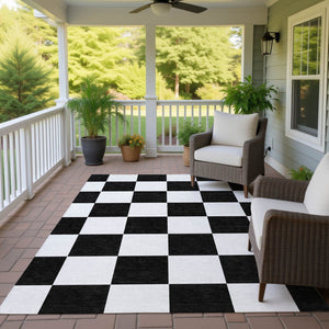 HomeRoots 10' X 14' Stylish Black and White Geometric Area Rug - Durable, Washable, Perfect for Indoor & Outdoor Use 660666