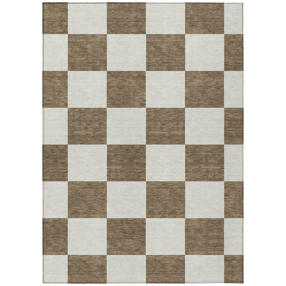 HomeRoots 5' Chocolate & Ivory Geometric Indoor Outdoor Rug – Stylish, Washable & Durable for High-Traffic Areas 660674
