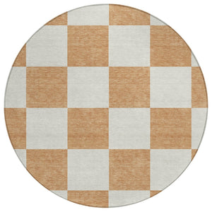 HomeRoots 8' Copper and Ivory Round Geometric Rug - Stylish, Washable Design for Indoor/Outdoor Spaces! 660681