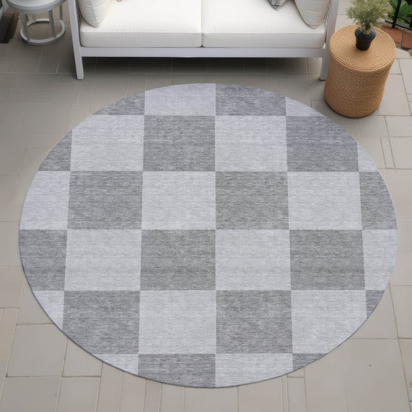 HomeRoots 8' Gray and Pewter Geometric Round Washable Area Rug - Stylish, Durable, Indoor/Outdoor Essential 660693