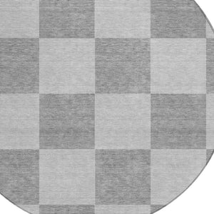 HomeRoots 8' Gray and Pewter Geometric Round Washable Area Rug - Stylish, Durable, Indoor/Outdoor Essential 660693