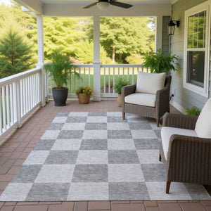 HomeRoots 10' Gray and Pewter Geometric Washable Area Rug - Versatile Indoor/Outdoor Decor for Modern Spaces 660696