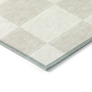 HomeRoots 8' X 10' Ivory and Beige Geometric Washable Rug - Stylish, Durable, Indoor/Outdoor Versatility! 660700