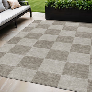 HomeRoots 5' X 8' Stylish Khaki & Taupe Geometric Rug - Washable, Durable, Perfect for Indoor & Outdoor Use! 660704