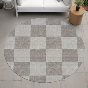 HomeRoots 8' Stylish Khaki & Taupe Round Geometric Washable Area Rug for Indoor & Outdoor Durability 660705