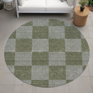 HomeRoots 8' Olive Green Round Geometric Area Rug - Washable, Stylish, Durable for Indoor & Outdoor Spaces 660729