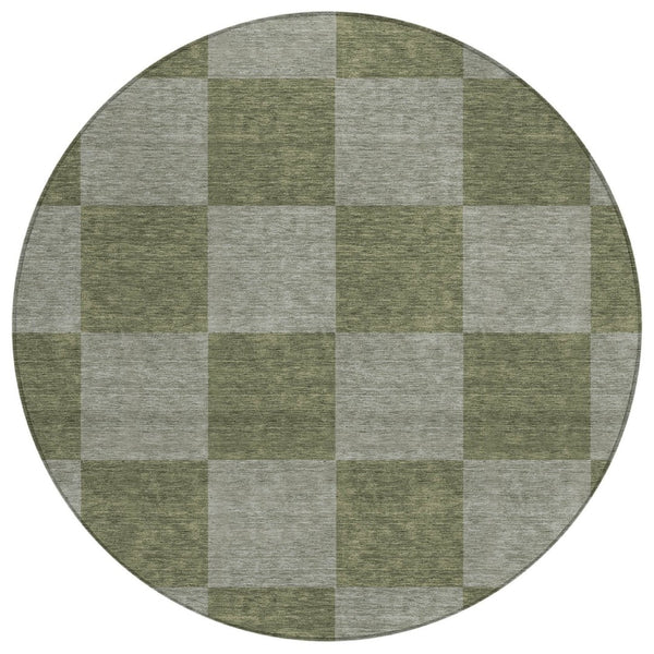 HomeRoots 8' Olive Green Round Geometric Area Rug - Washable, Stylish, Durable for Indoor & Outdoor Spaces 660729
