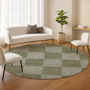HomeRoots 8' Olive Green Round Geometric Area Rug - Washable, Stylish, Durable for Indoor & Outdoor Spaces 660729