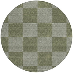 HomeRoots 8' Olive Green Round Geometric Area Rug - Washable, Stylish, Durable for Indoor & Outdoor Spaces 660729