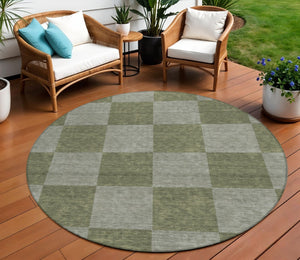 HomeRoots 8' Olive Green Round Geometric Area Rug - Washable, Stylish, Durable for Indoor & Outdoor Spaces 660729
