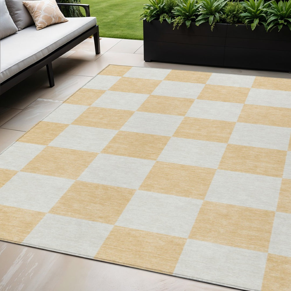 HomeRoots 5' Peach and Beige Geometric Area Rug – Stylish, Durable, Washable for Indoor/Outdoor Use, 5'X8' 660734