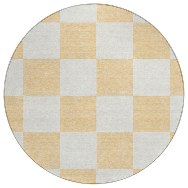HomeRoots 8' Peach and Beige Round Geometric Area Rug - Stylish, Washable, Durable for Indoor & Outdoor Spaces 660735