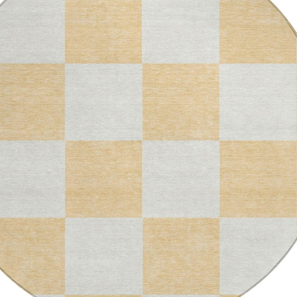 HomeRoots 8' Peach and Beige Round Geometric Area Rug - Stylish, Washable, Durable for Indoor & Outdoor Spaces 660735