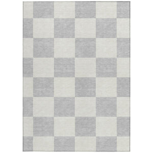 HomeRoots 8' X 10' Stylish Silver and Ivory Geometric Washable Area Rug for Indoor and Outdoor Use 660748