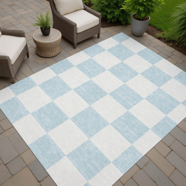 HomeRoots 5' Sky Blue & Ivory Geometric Area Rug - Durable, Washable, Stylish for Indoor & Outdoor Spaces 660752