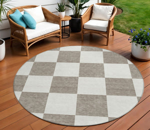 HomeRoots 8' Taupe and Ivory Round Geometric Washable Rug - Stylish, Durable Indoor/Outdoor Area Essential! 660759