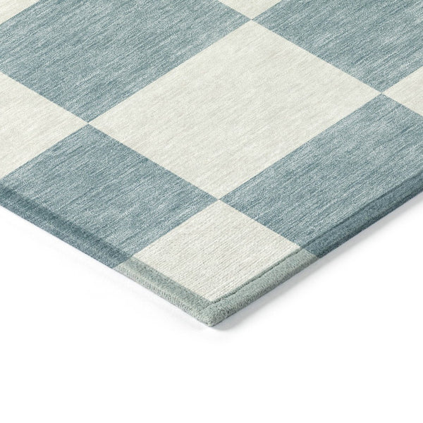 HomeRoots 8' Teal Blue Round Geometric Indoor Outdoor Area Rug - Durable, Washable, Modern Design for All Spaces 660765