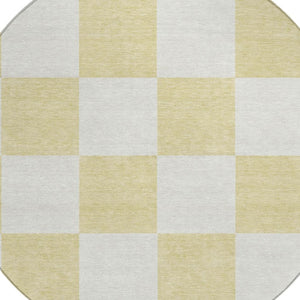 HomeRoots 8' Round Geometric Washable Rug in Wheat and Beige - Stylish Indoor/Outdoor Accent for Any Space 660771