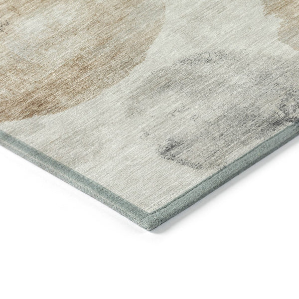 HomeRoots 8' Round Abstract Area Rug in Taupe, Ivory & Beige - Stylish, Washable, Indoor/Outdoor Durability! 660795