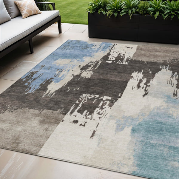 HomeRoots 5' Abstract Washable Area Rug in Brown, Ivory & Blue – Perfect for Indoor/Outdoor Spaces! 660818