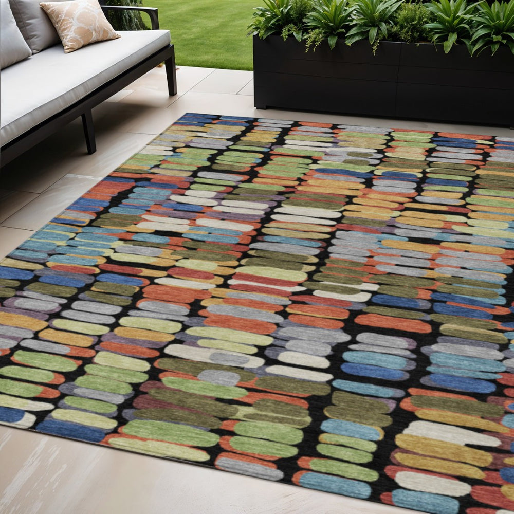 HomeRoots 5' Washable Indoor/Outdoor Area Rug - Bold Black, Green & Blue Abstract Design for Versatile Spaces 660884