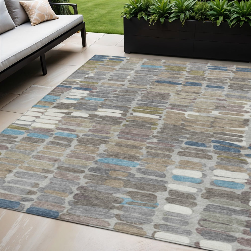 HomeRoots 5' X 8' Washable Indoor/Outdoor Area Rug in Taupe, Ivory & Blue – Durable, Stylish & Easy Care! 660914