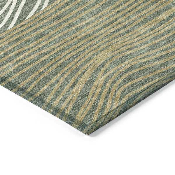 HomeRoots 8' Stylish Fern Green, Ivory & Gold Round Striped Washable Area Rug for Indoor & Outdoor Use 660933