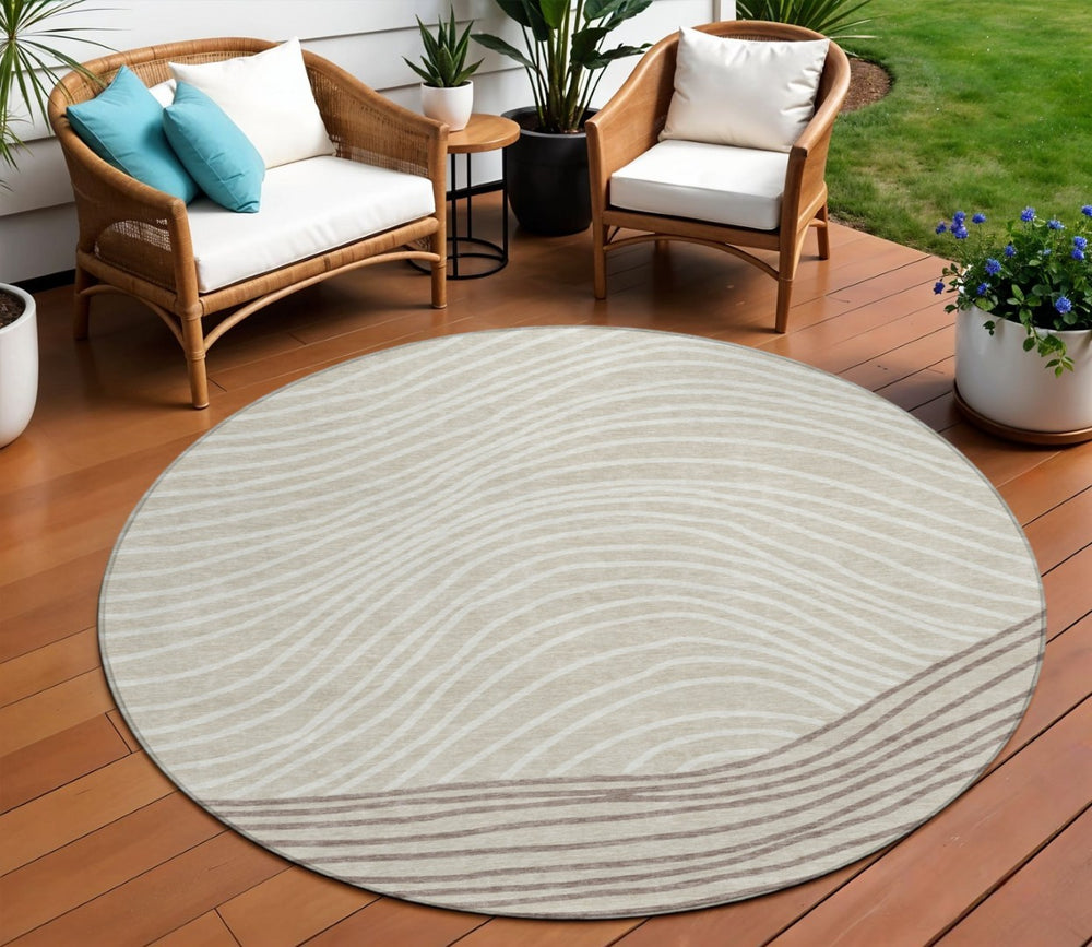 HomeRoots 8' Round Washable Area Rug in Beige, Ivory & Brown Stripes – Perfect for Indoor & Outdoor Use! 660939