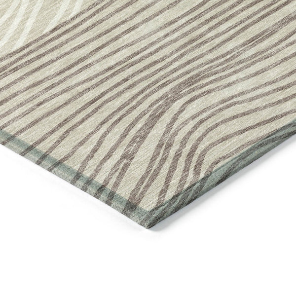 HomeRoots 8' Round Washable Area Rug in Beige, Ivory & Brown Stripes – Perfect for Indoor & Outdoor Use! 660939