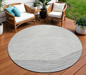 HomeRoots 8' Gray and Ivory Round Striped Rug - Stylish, Washable, Indoor/Outdoor Area Rug for Modern Spaces 660957