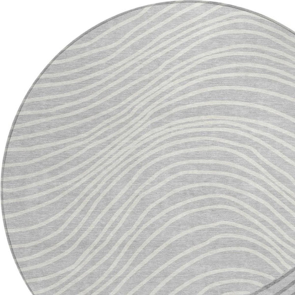 HomeRoots 8' Gray and Ivory Round Striped Rug - Stylish, Washable, Indoor/Outdoor Area Rug for Modern Spaces 660957