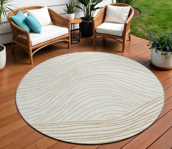 HomeRoots 8' Ivory and Wheat Round Striped Washable Rug | Durable, Stylish Area Rug for Indoor & Outdoor Use 660963