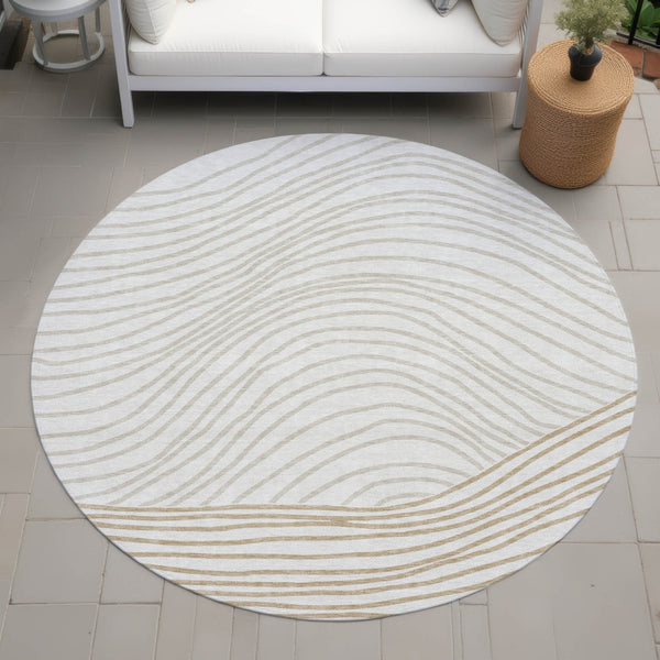 HomeRoots 8' Ivory and Wheat Round Striped Washable Rug | Durable, Stylish Area Rug for Indoor & Outdoor Use 660963