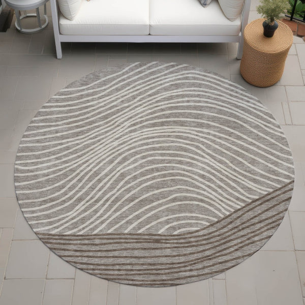 HomeRoots 8' Round Striped Area Rug in Taupe, Beige & Brown – Stylish, Washable, Stain-Resistant for Indoors & Outdoors 660975