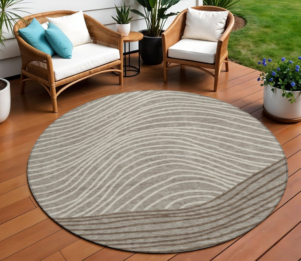 HomeRoots 8' Round Striped Area Rug in Taupe, Beige & Brown – Stylish, Washable, Stain-Resistant for Indoors & Outdoors 660975