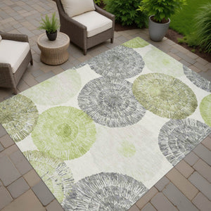 HomeRoots 8' X 10' Artichoke Green Abstract Washable Area Rug - Modern Design for Indoor & Outdoor Spaces 660988