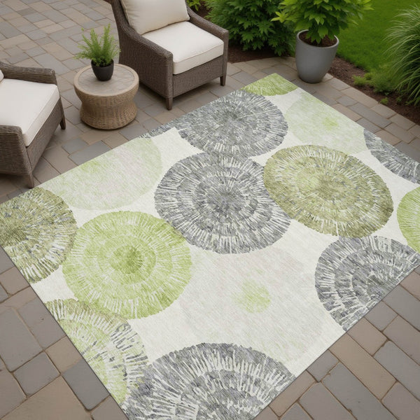 HomeRoots 8' X 10' Artichoke Green Abstract Washable Area Rug - Modern Design for Indoor & Outdoor Spaces 660988